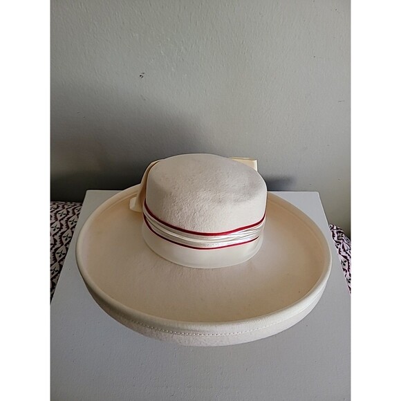Vintage Jacqueline Ferrar Cream Wool Hat main image 6